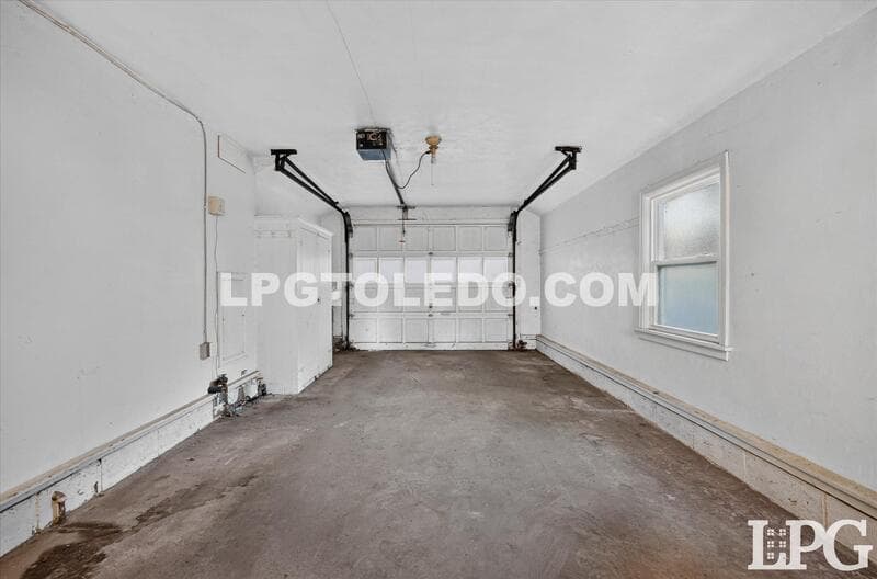 Toledo Condo: 3735 Shellbourne Rd.