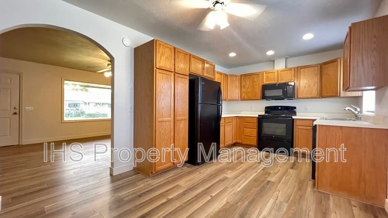 Richland Condo: 1008 Davenport