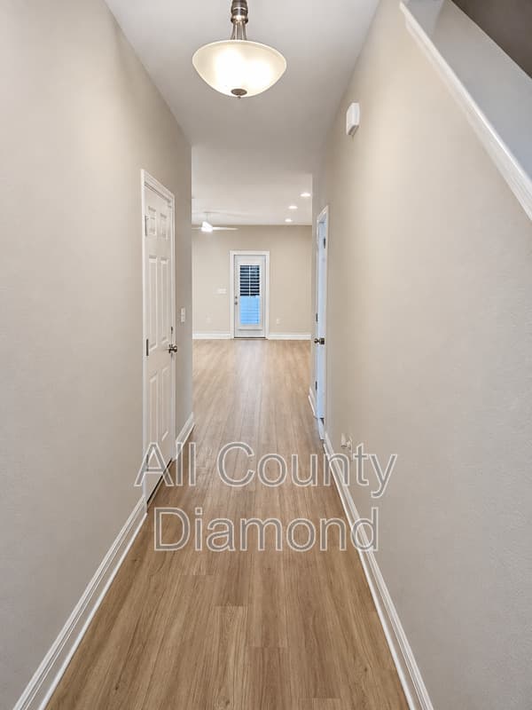Callaway House: 5940 Callaway Circle
