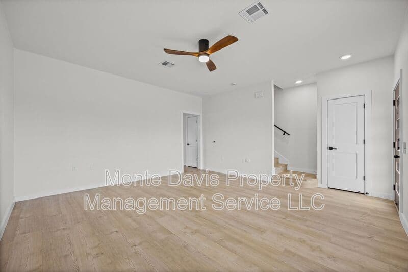 Austin Condo: 1802 Springdale Rd