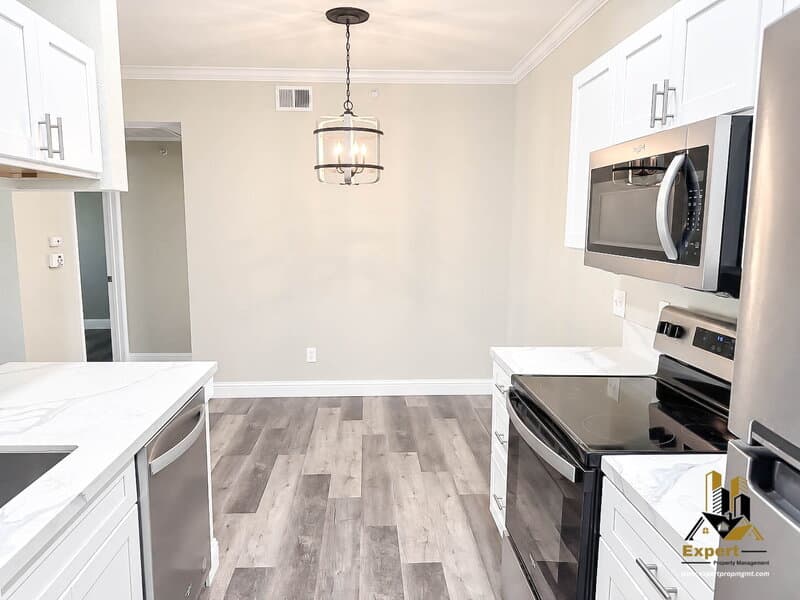 Roseville Condo: 701 Gibson Drive