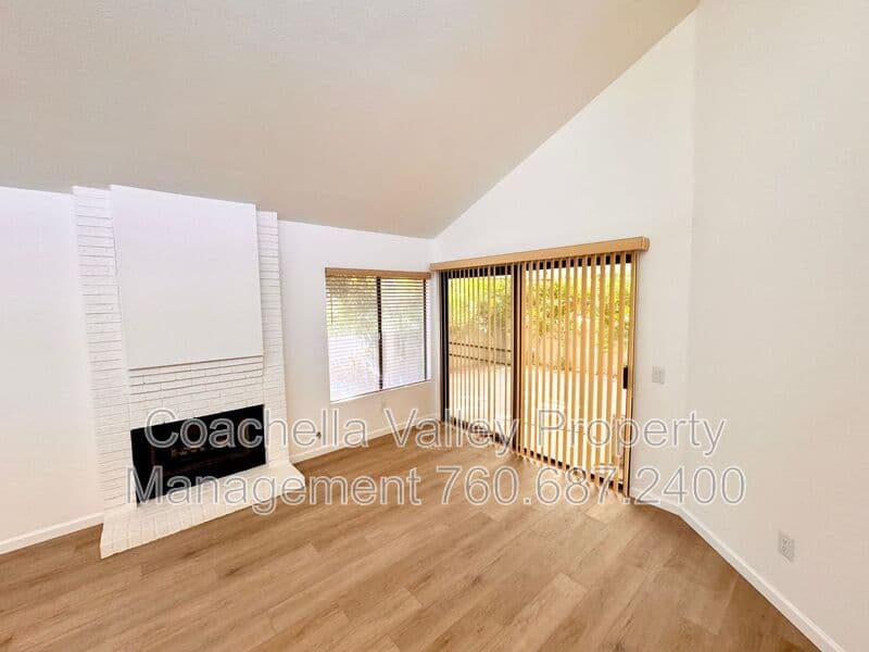 Palm Desert Condo: 41595 Navarre Ct