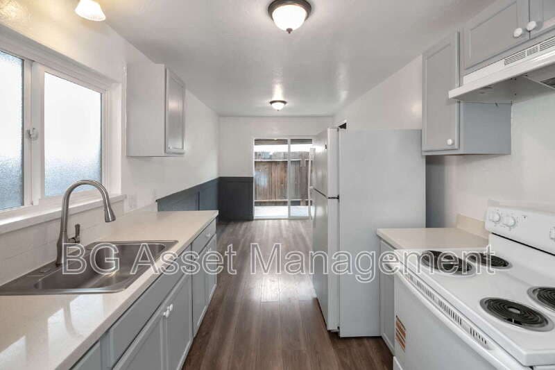 Vallejo Condo: 212 Westwood Street