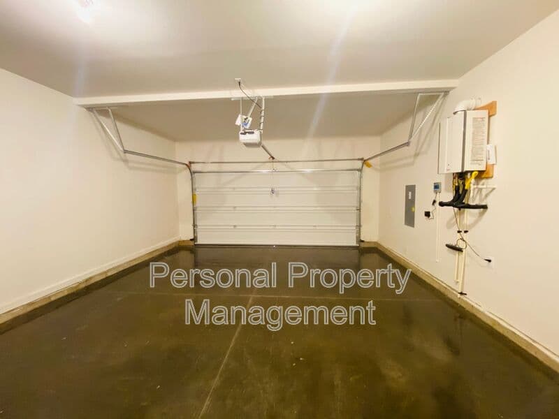 Vancouver Townhome: 6009 NE 105th Ave