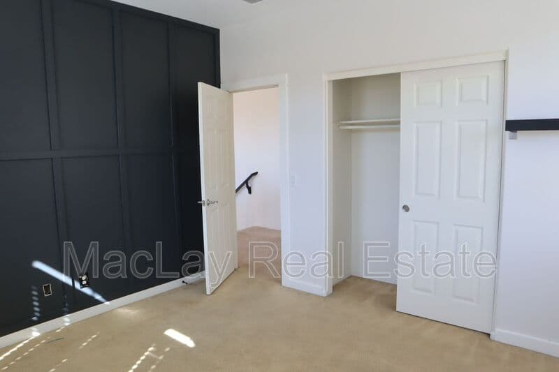 Chandler House: 1171 N Mason Dr