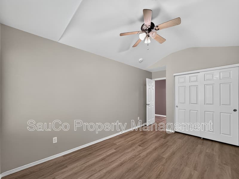 Hillsboro House: 4572 Southeast Olivewood Street