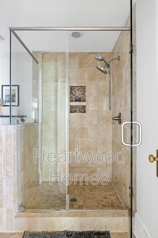 Columbia House: 921 Laurens Street