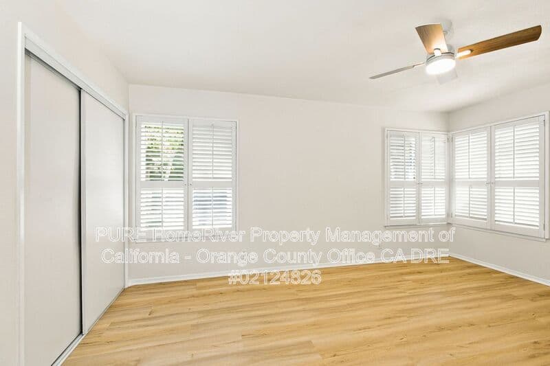Irvine House: 4922 Rochelle Ave