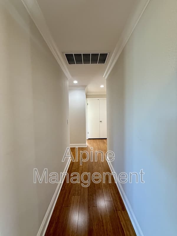 Burlingame House: 2917 Arguello Drive - Main