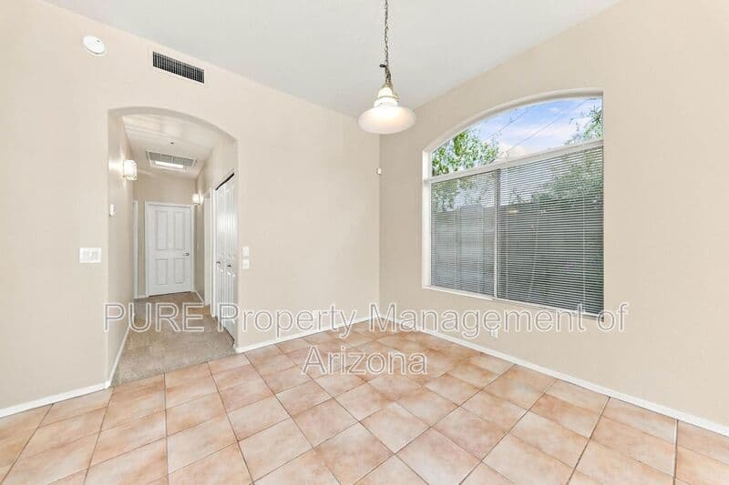 Phoenix House: 1619 E Kathleen Rd