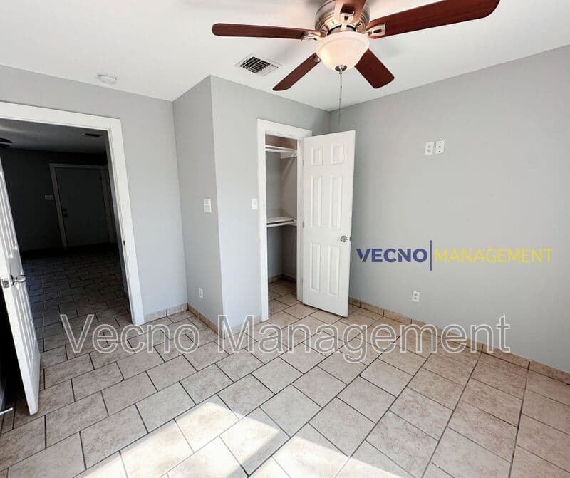 San Antonio Condo: 135 Nopal Street - 201