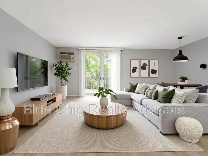 Pelham Condo: 45 Bridge St