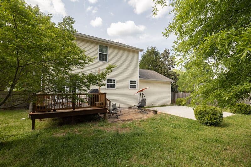 Athens House: 125 Whispering Springs