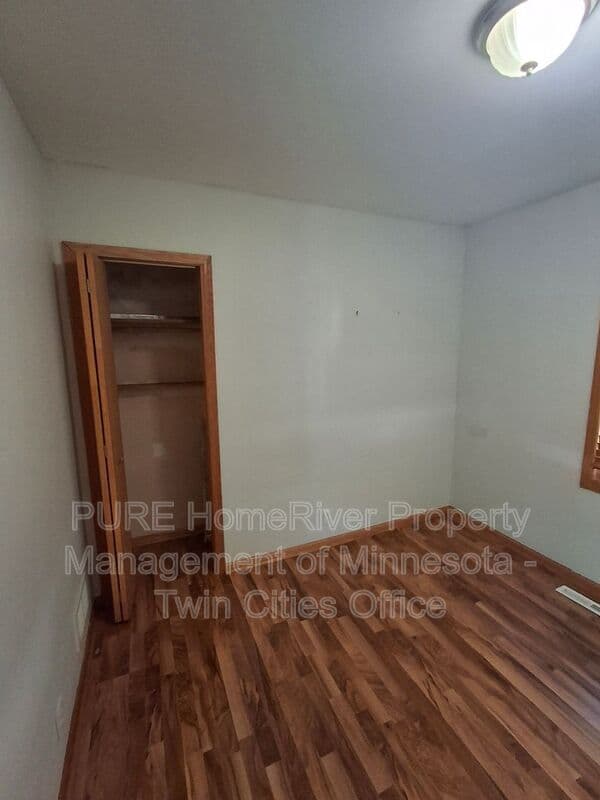Minneapolis House: 3321 37th St E
