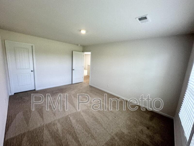 Blythewood House: 35 Golden Spur Ln