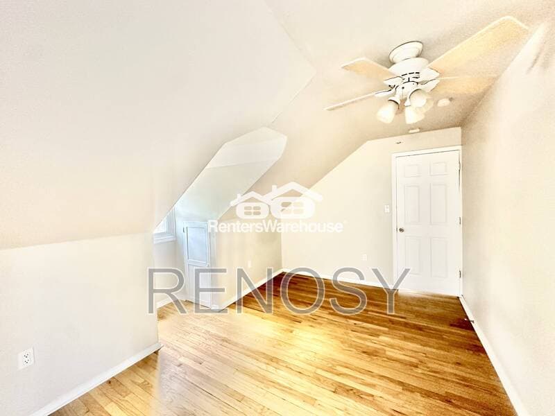 Des Moines Condo: 2300 Beaver Ave