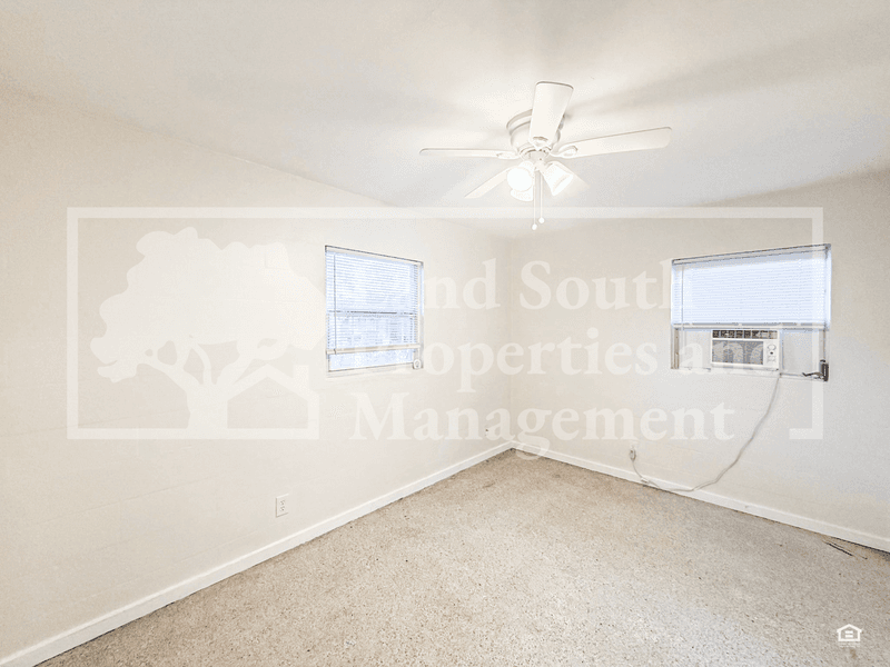 Lakeland House: 2323 Jungle Street