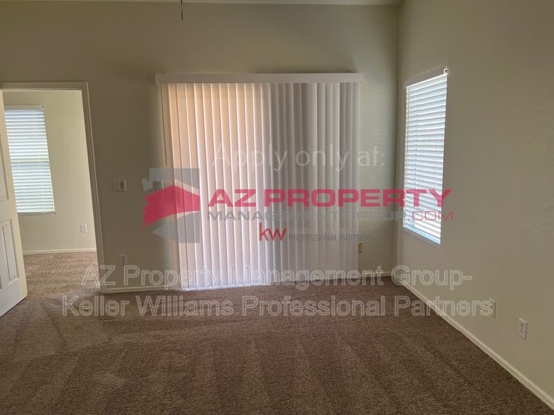 Glendale House: 4838 W Kerry Ln