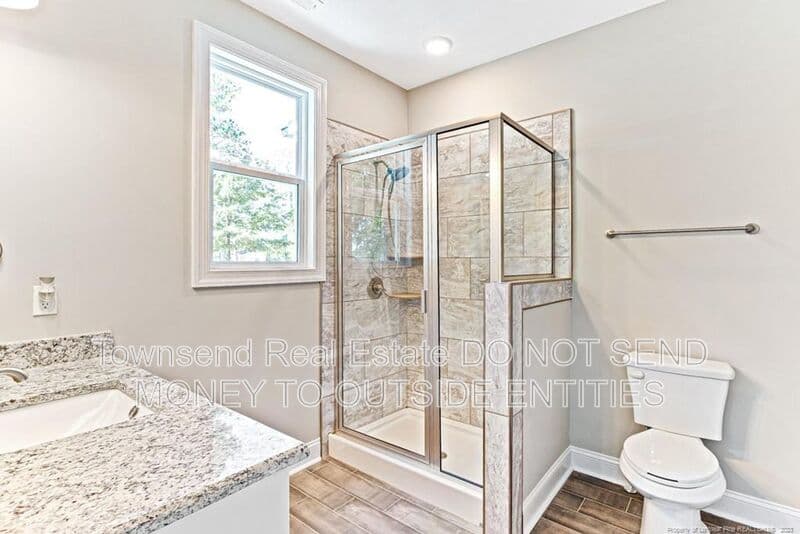 Fayetteville House: 315 Westview Dr.