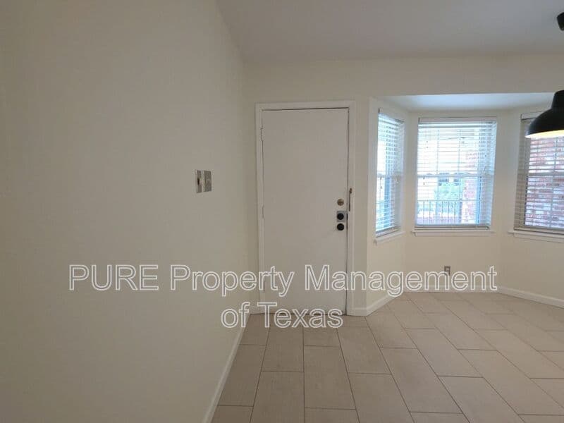Austin Condo: 7920 Rockwood Ln