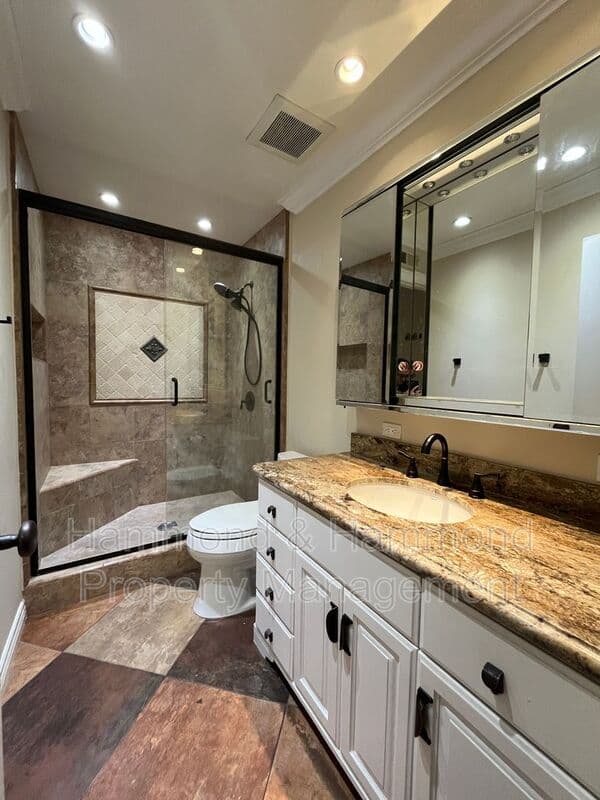 West Hills House: 22741 Bassett St.