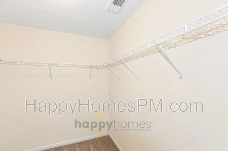 Summerville House: 9013 Cat Tail Pond Road