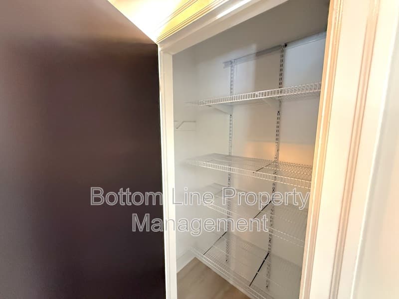 Charlotte Condo: 1720 Garden Terrace