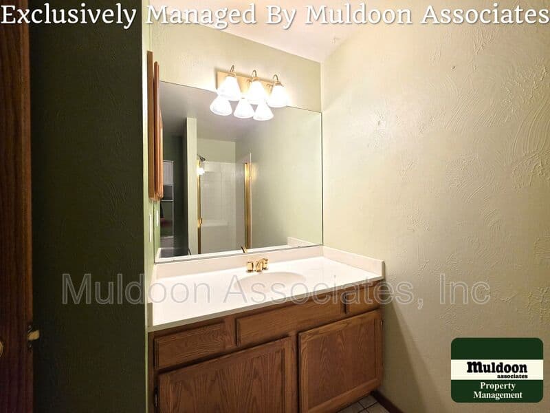 Colorado Springs House: 5552 Wells Fargo Dr