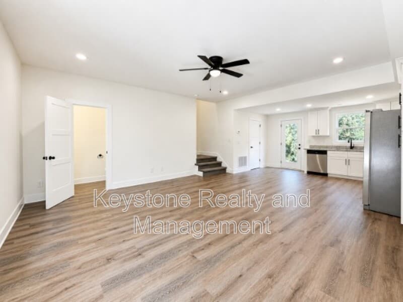 Clarksville House: 921 Ford Street, Bedroom D