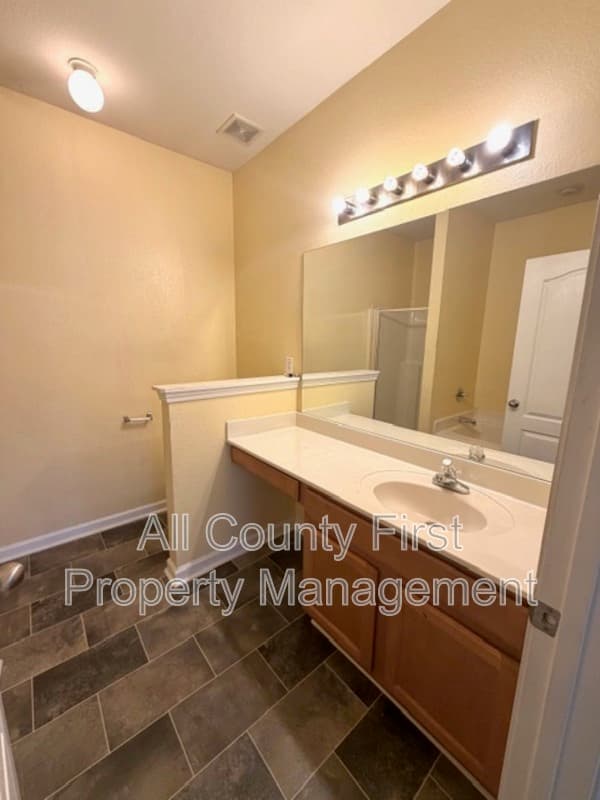Lithonia House: 1368 Rogers Trce