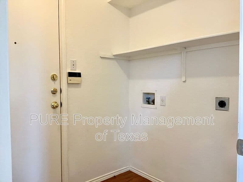 Round Rock House: 3123 Jazz St