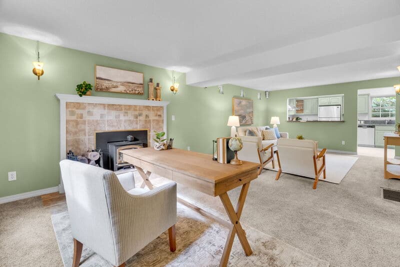 Portland House: 9255 Southwest Boones Ferry Road