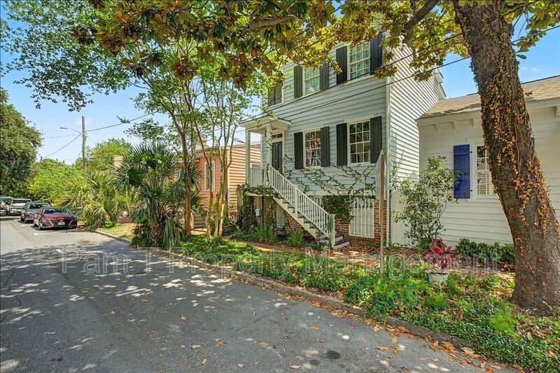 Savannah Condo: 521 E Harris St