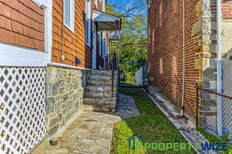 Baltimore Condo: 516 Beaumont Ave