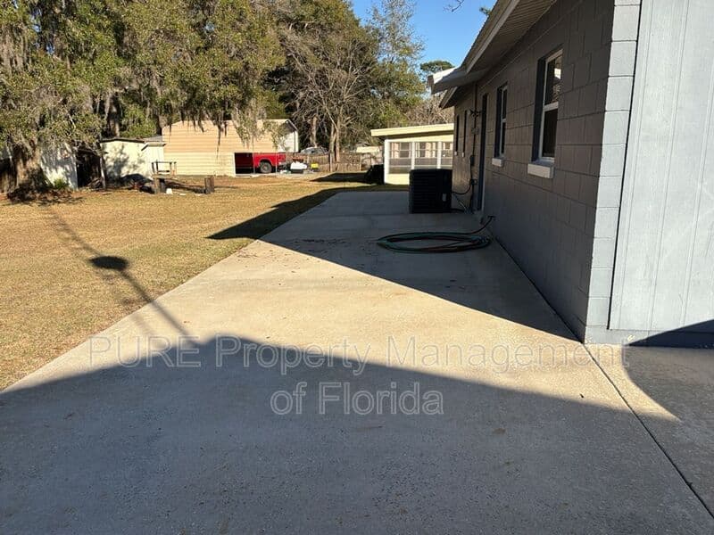 Ocala House: 6807 NW 62nd Place