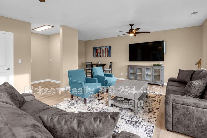 Sparks House: 1165 Harbour Cove Court