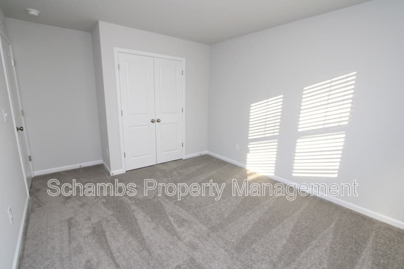 Apex Townhome: 510 Light Oak Way