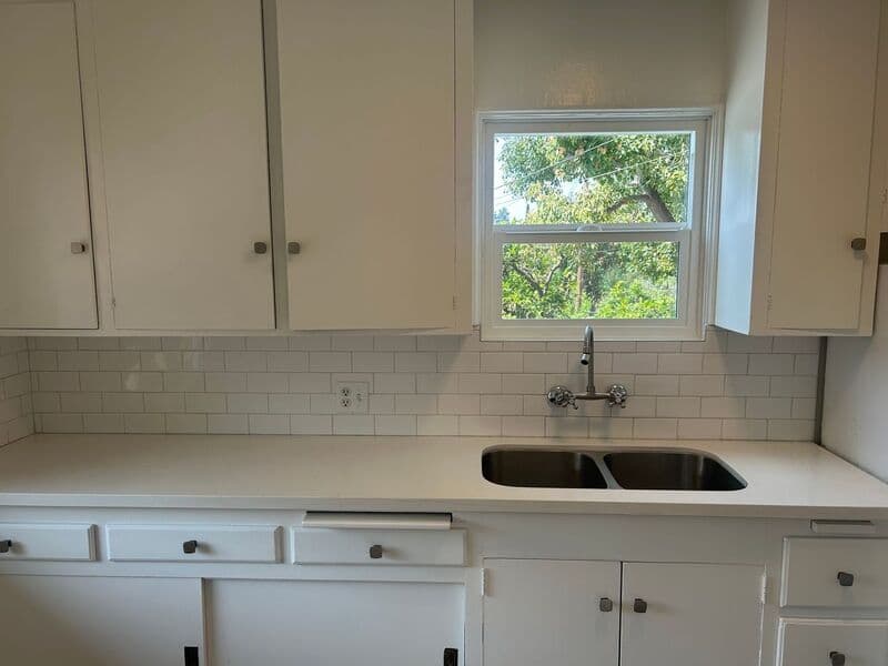 Glendale House: 1235-1237 Virginia Ave