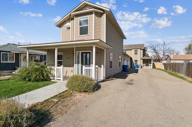 Boise Townhome: 7904 West Colehaven Court