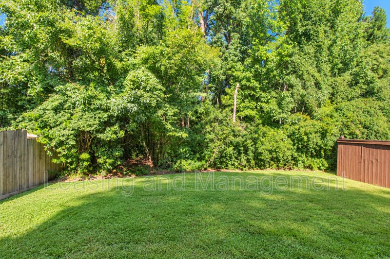 North Charleston House: 8811 Kellum Drive