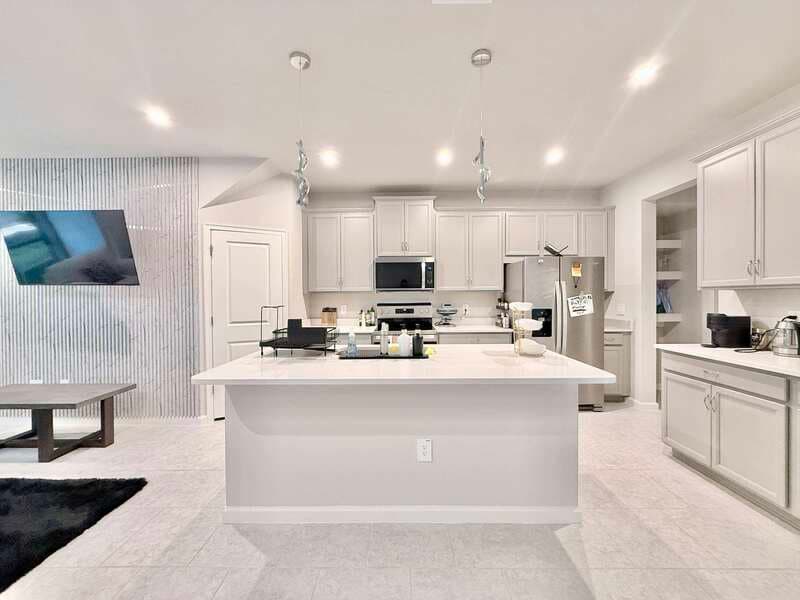 Brandon Townhome: 1124 Creek Valley Court - 1