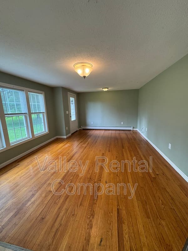 Hadley Condo: 201 Middle Street - 1
