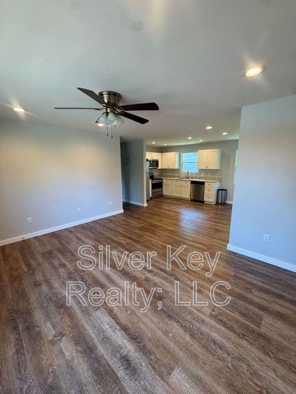 Athens House: 1603 Hutsell Drive