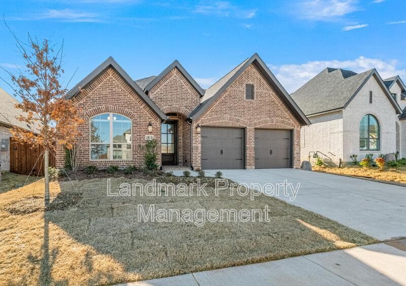Mansfield House: 1822 Buckeye Lane
