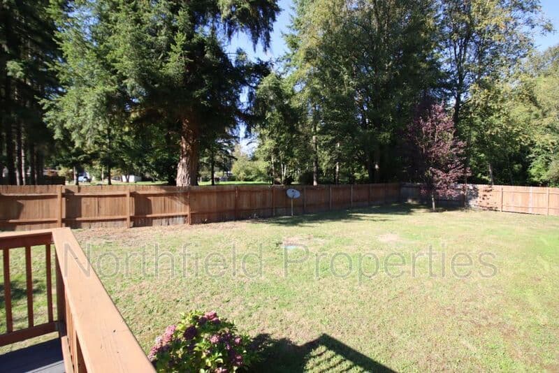 Tulalip House: 12105 26th Ave NE