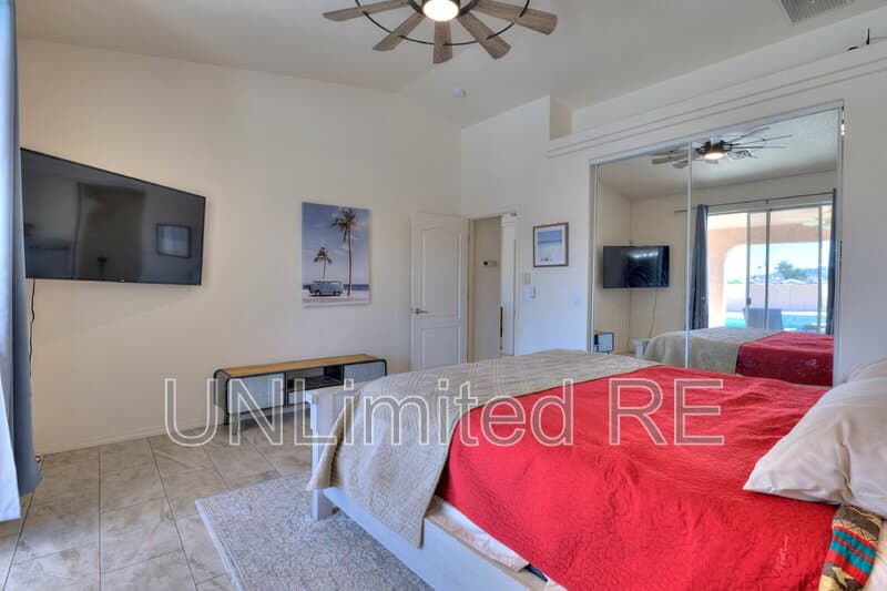Lake Havasu City House: 304 Acoma Blvd S