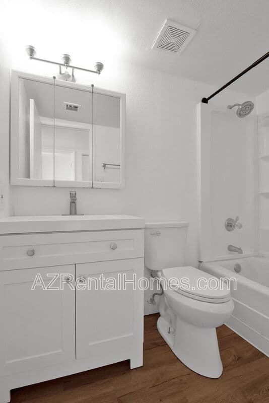 Phoenix Townhome: 4715 E Jones Ave