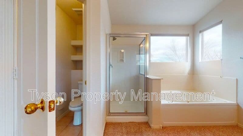 Rio Rancho House: 3422 Stony Meadows Cir NE