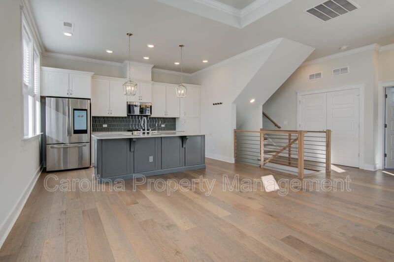 Charlotte House: 5939 Ardrey Kell Rd
