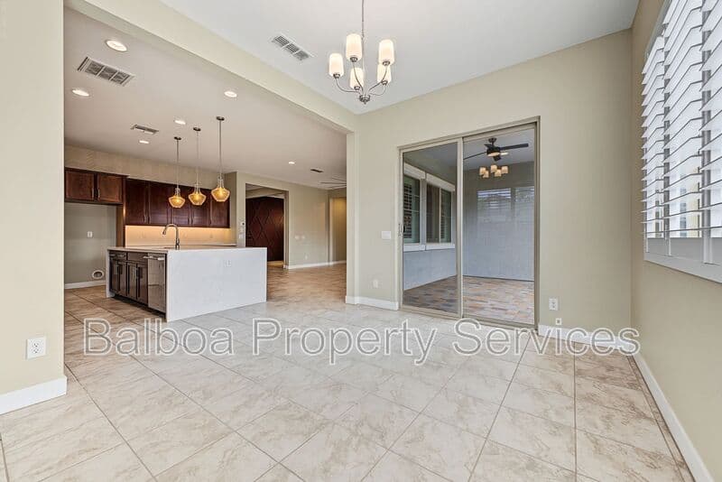 Queen Creek House: 20547 E Via De Colina